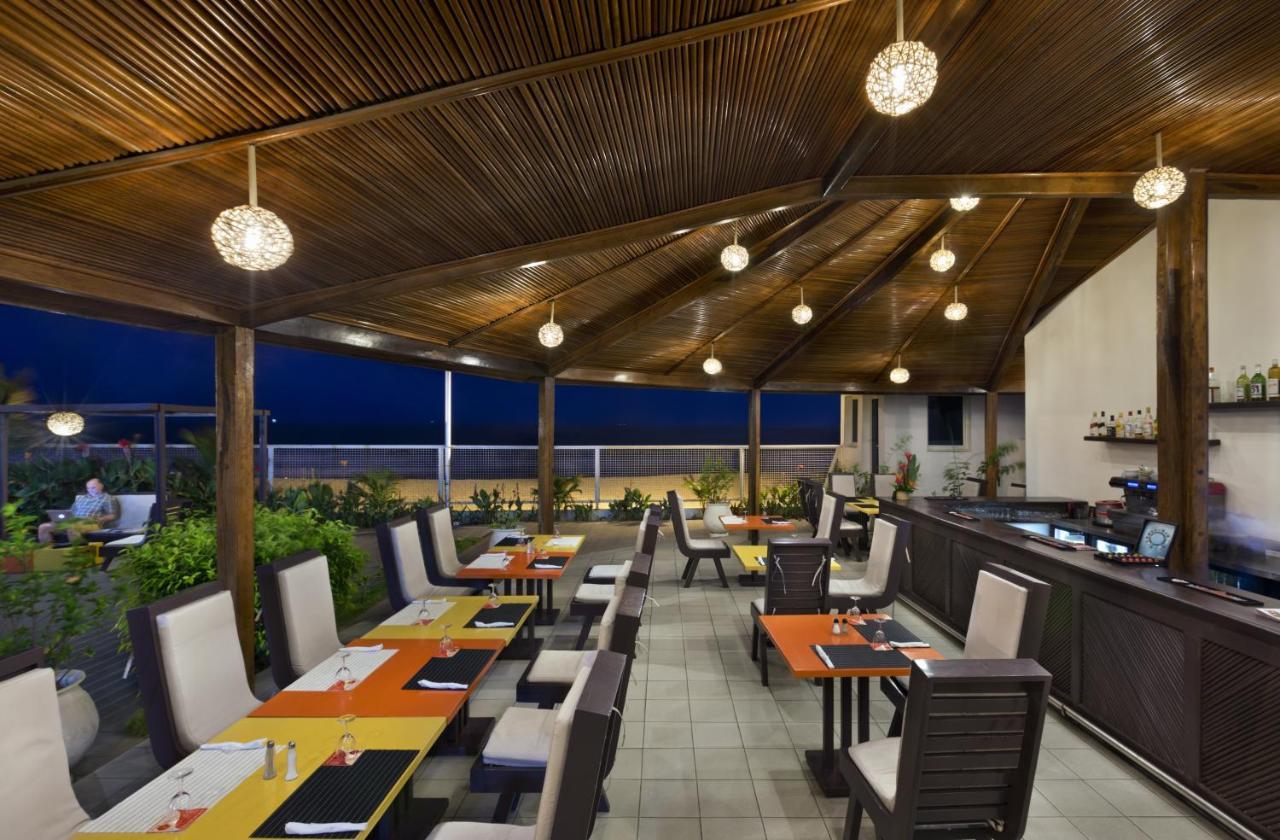 Azalai Hotel Котону Экстерьер фото