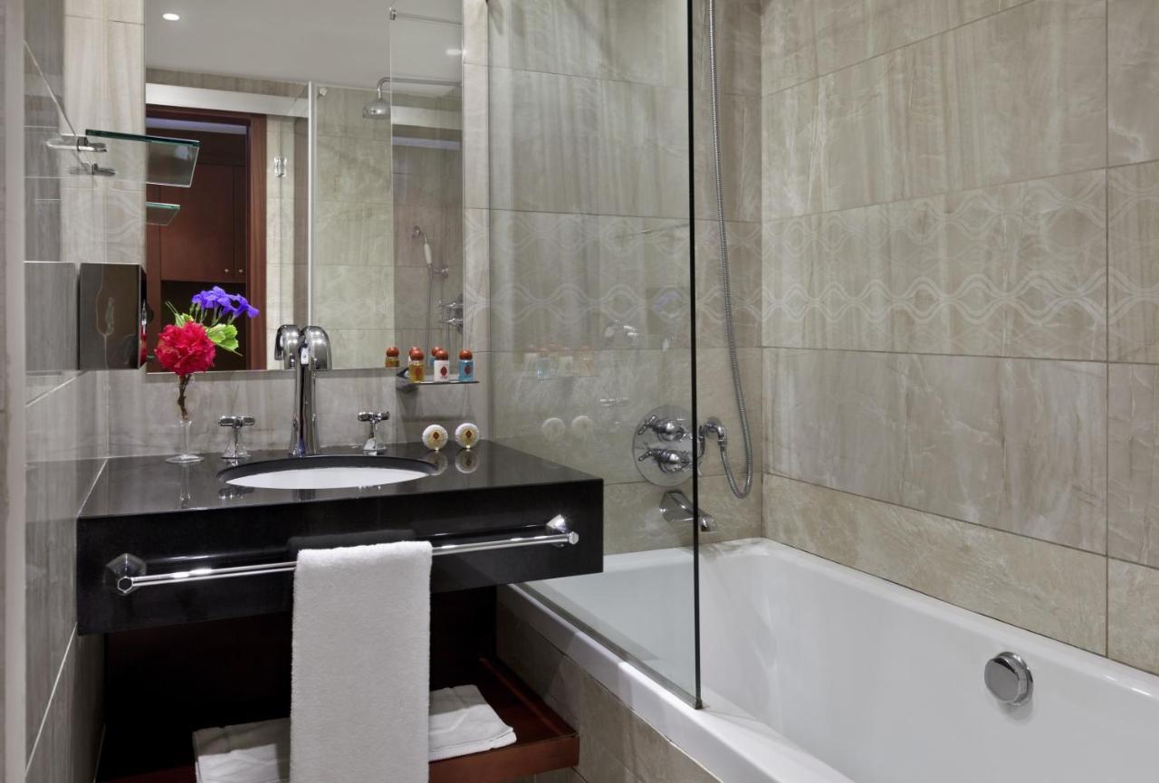Azalai Hotel Котону Экстерьер фото